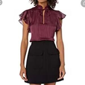 BB Dakota Flutter Sleeve Boysenberry mid top women’s Medium, NWT